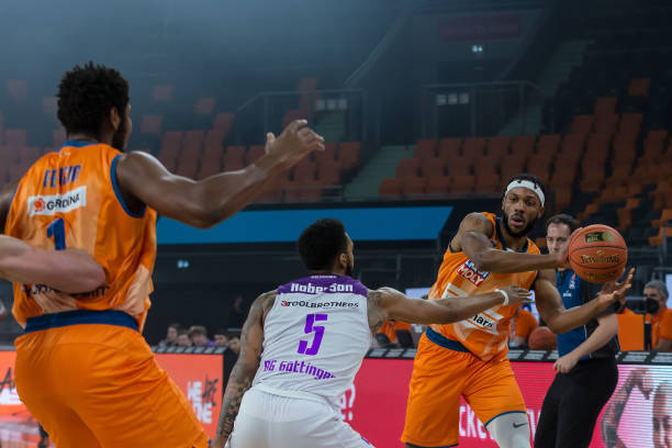 球队中场的 球队中场的