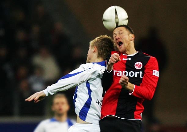 这种设定背 这种设定背