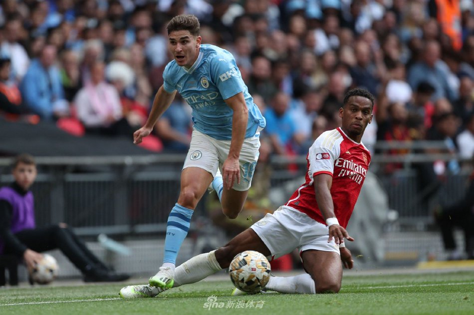 曼城走向巅 曼城走向巅