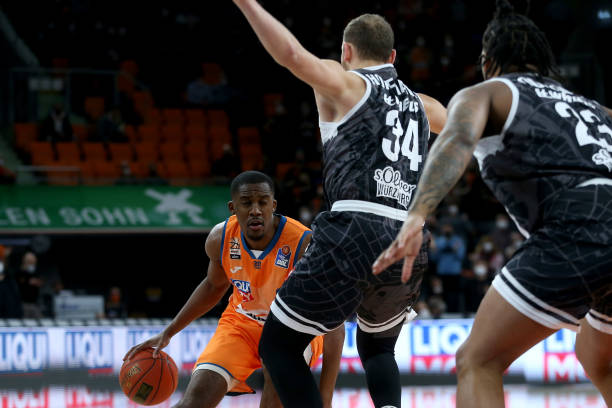 也提升了球 也提升了球